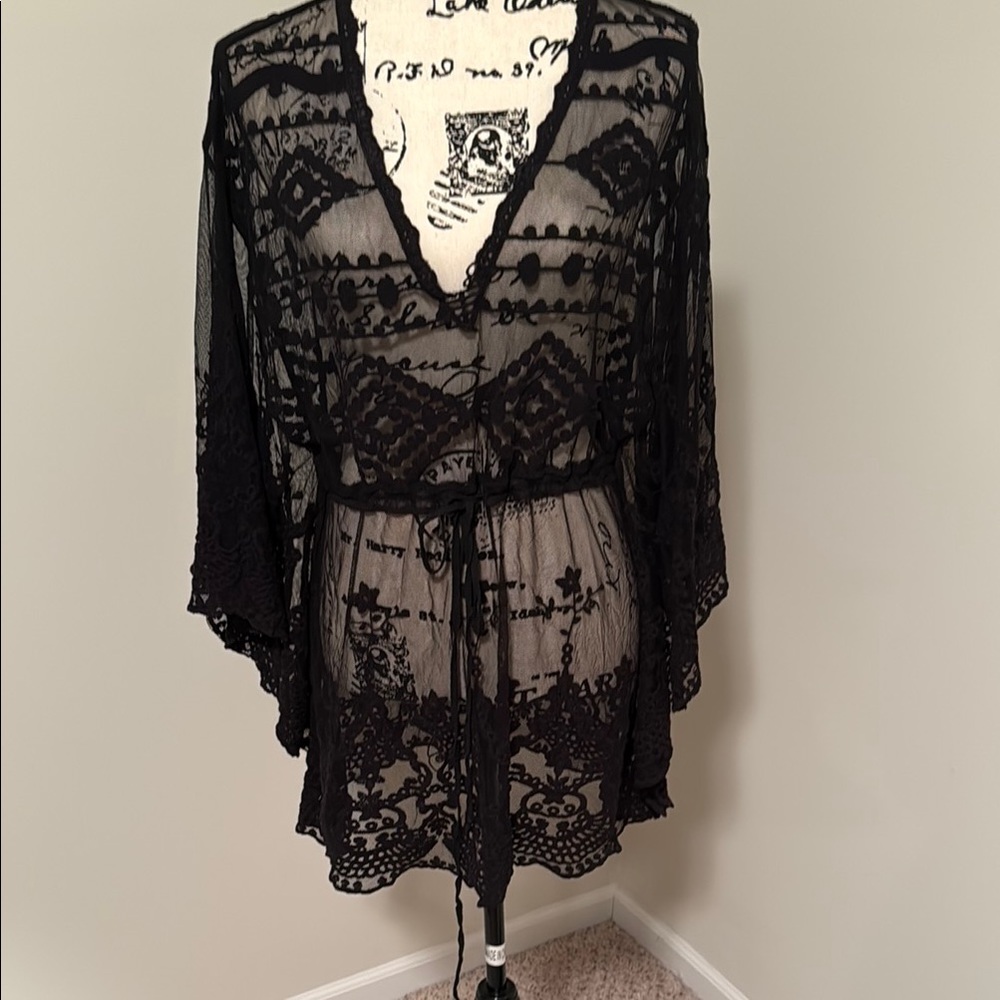 Mustard Seed Black Lace Robe Intimates